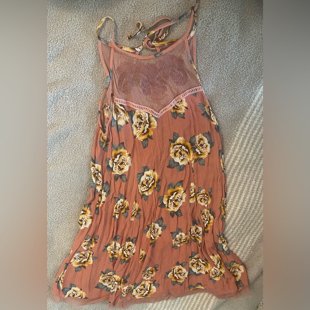 Very cute tie back swing dress